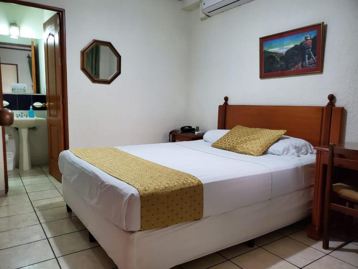 Hotel Serena Escalon San Salvador