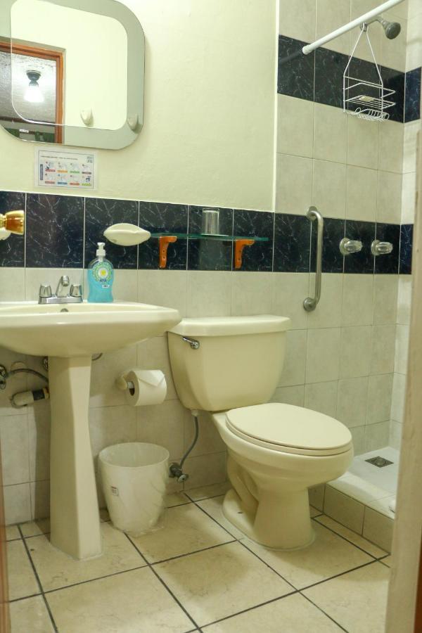 Serena Escalon Hotel 4*