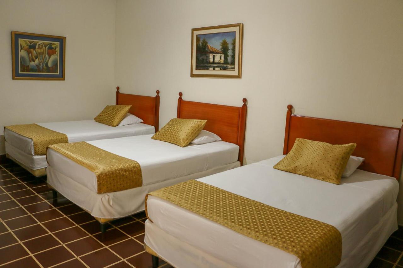 Serena Escalon Hotel