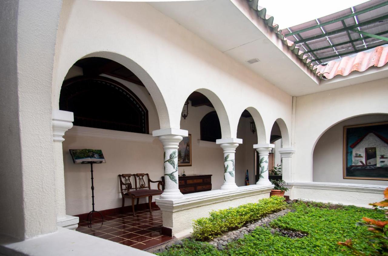 Serena Escalon 4* San Salvador