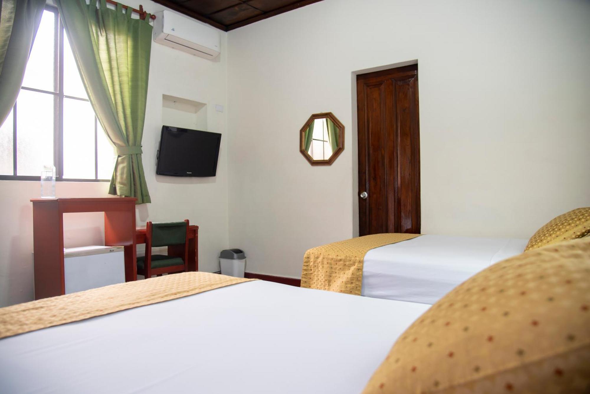 Serena Escalon 4* San Salvador