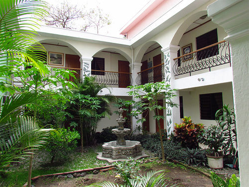 Serena Escalon Hotel San Salvador
